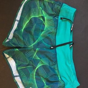 Nike NWT flex dri fit woman’s shorts med green blu